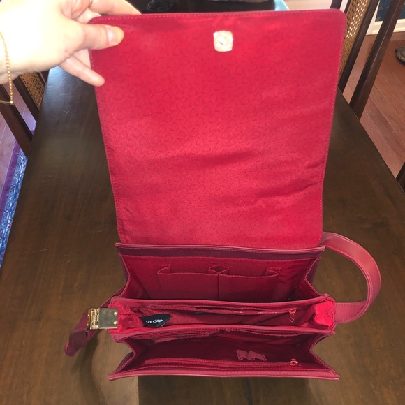 Red Liz Claiborne Handbag Purse - Picture 5 of 16